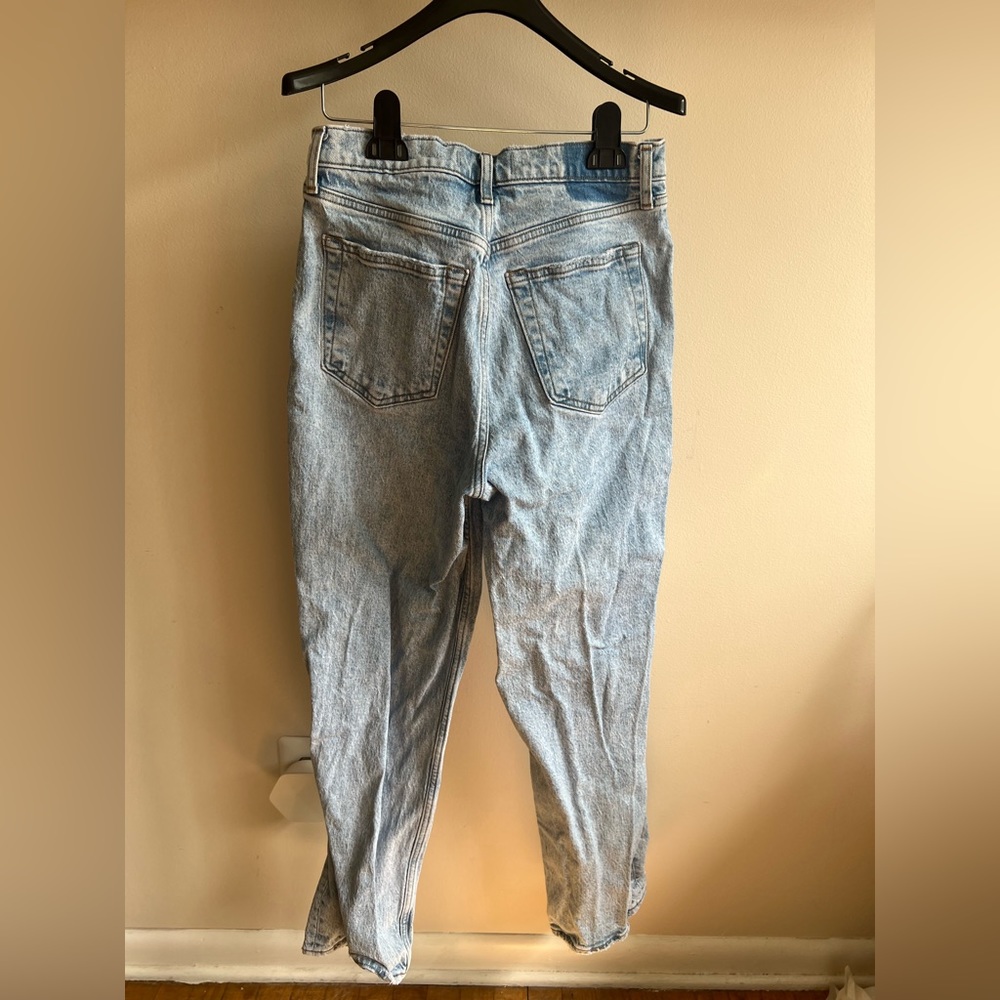 Abercrombie & Fitch ‘’90s Straight Ultra High Rise” size 29
